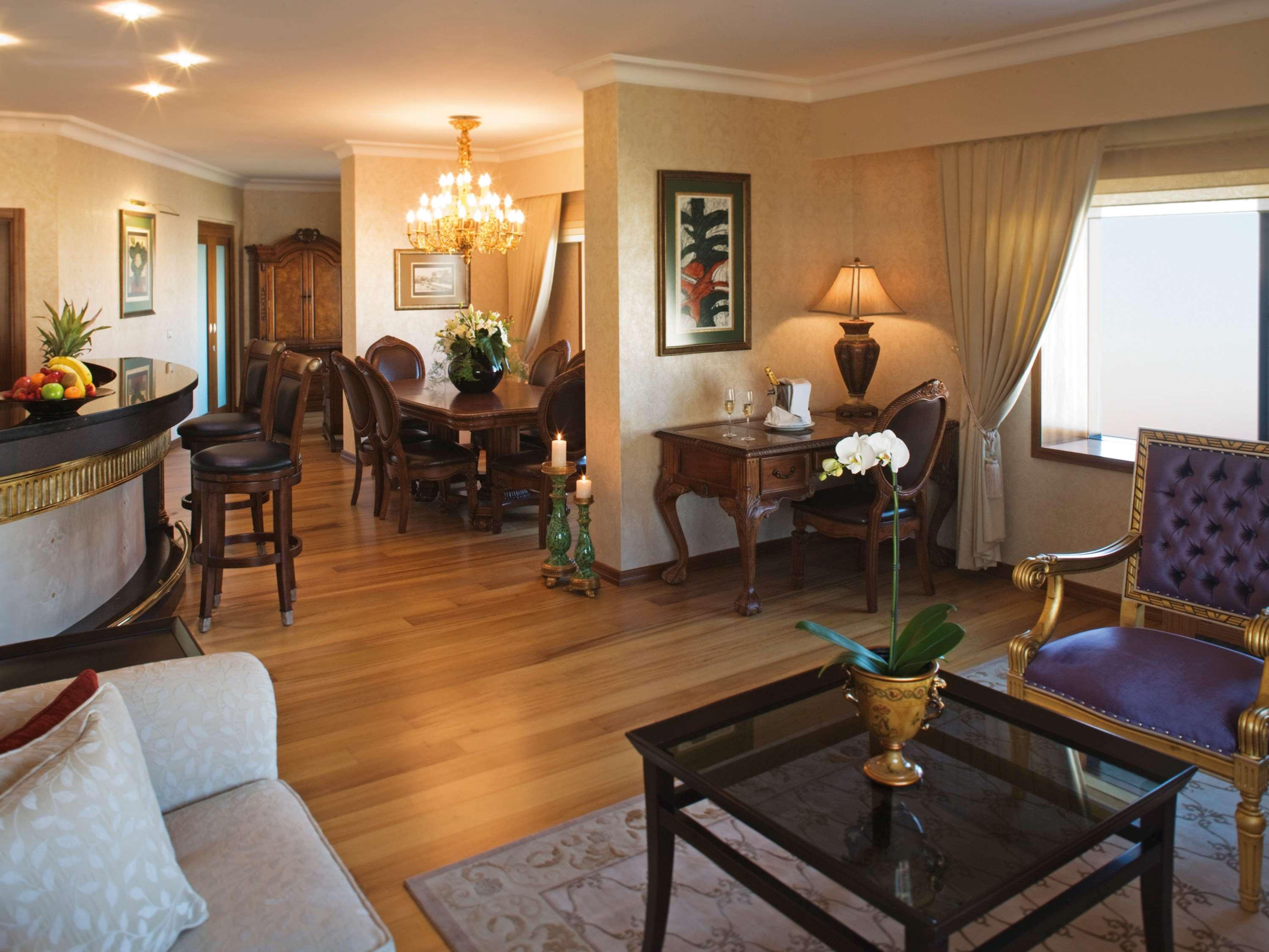 Otel Mövenpick 5*