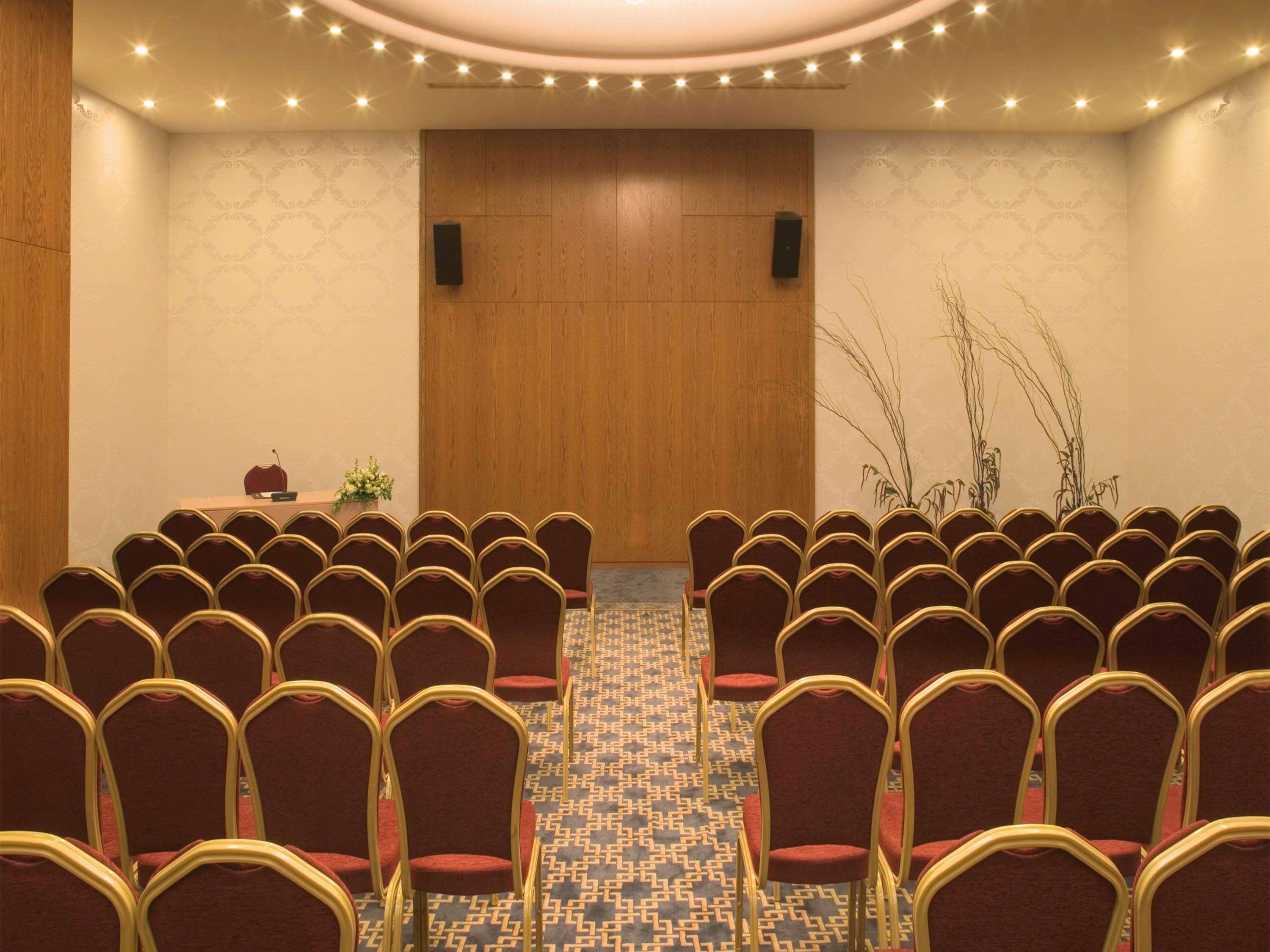 Mövenpick Hotel